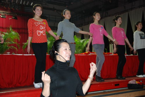 2026高端宴請之道 如何甄選專業(yè)的禮儀服務(wù)伙伴